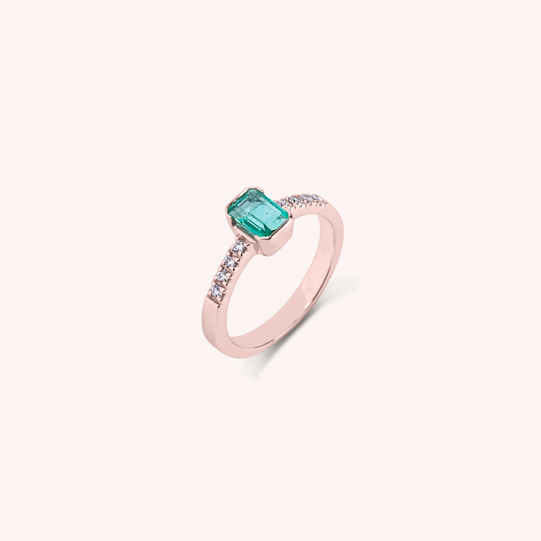 Anello Estia Smeraldo 2 - Varengo Gioielli